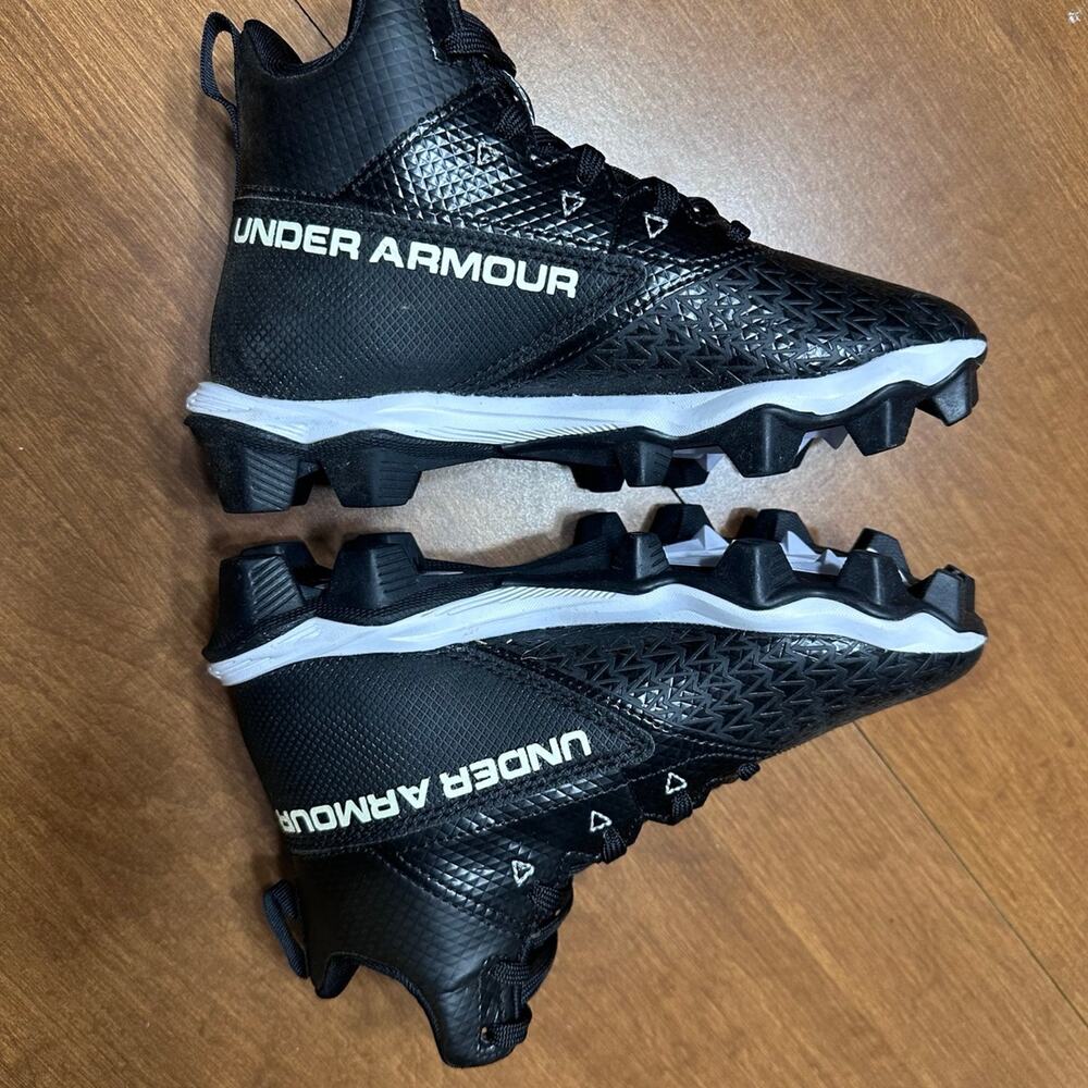 Under Armour Kids Black White Cleats Sneakers
